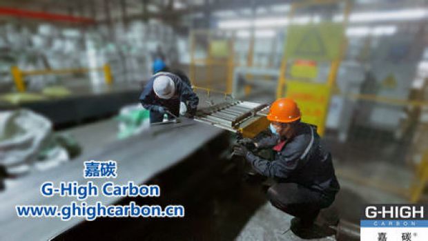 设备负责人及时发现故障，迅速组织维修确保生产安全