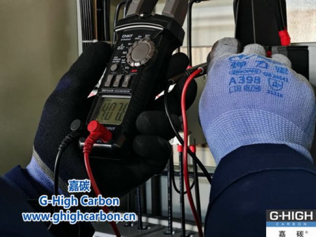 增碳剂生产现场：电气检测 精准守序